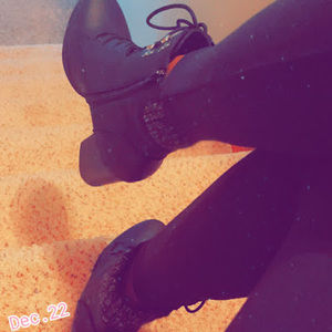 Meet your Posher, Aicha